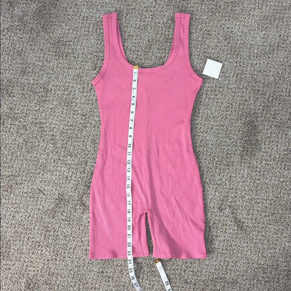 Pink - Picture 3 of 3